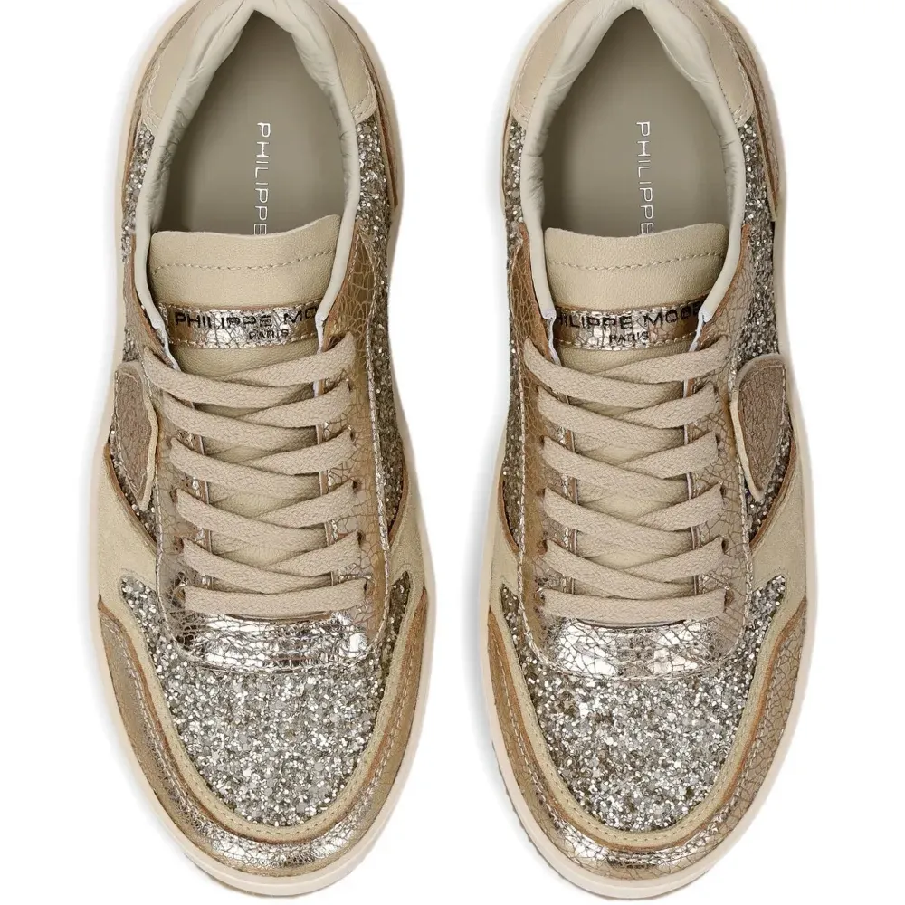 Кроссовки Nice