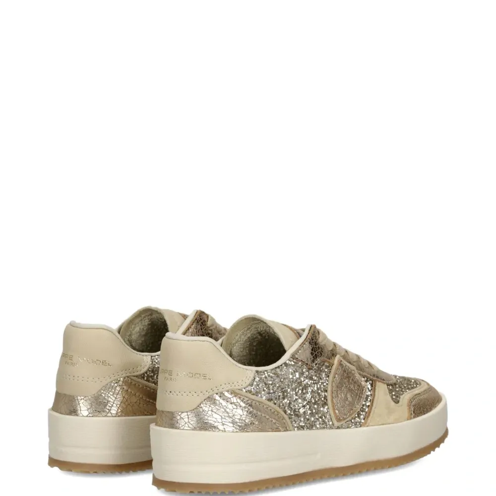 Кроссовки Nice