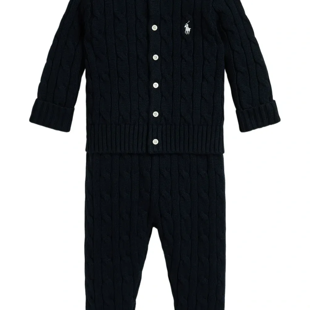 комплект из топа и брюк фактурной вязки