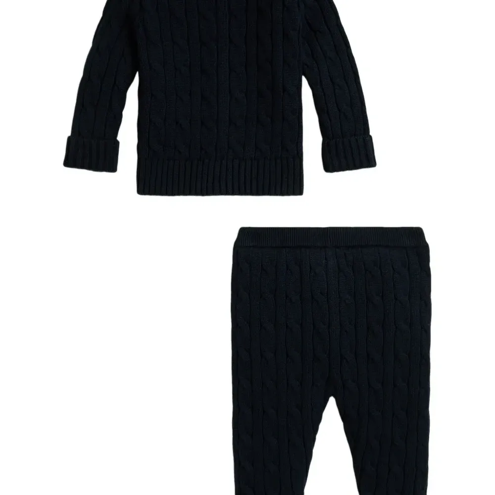 комплект из топа и брюк фактурной вязки