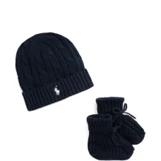 комплект из шапки и пинеток фактурной вязки