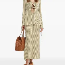 Блузка в полоску