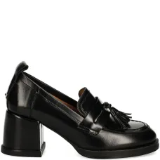 Туфли на блочном каблуке с кисточками