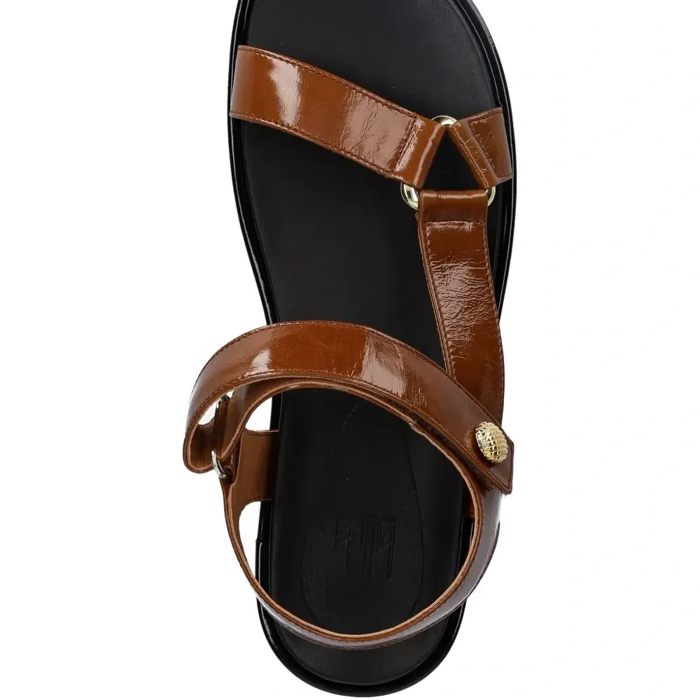 Сандалии на резиновой подошве