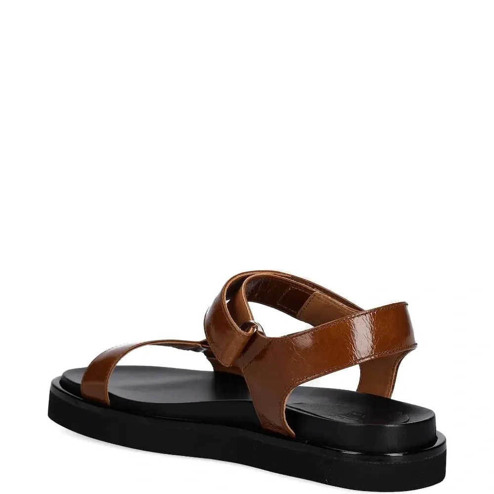 Сандалии на резиновой подошве