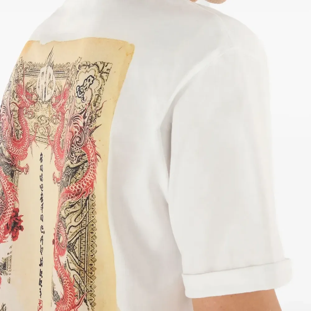 Футболка с принтом