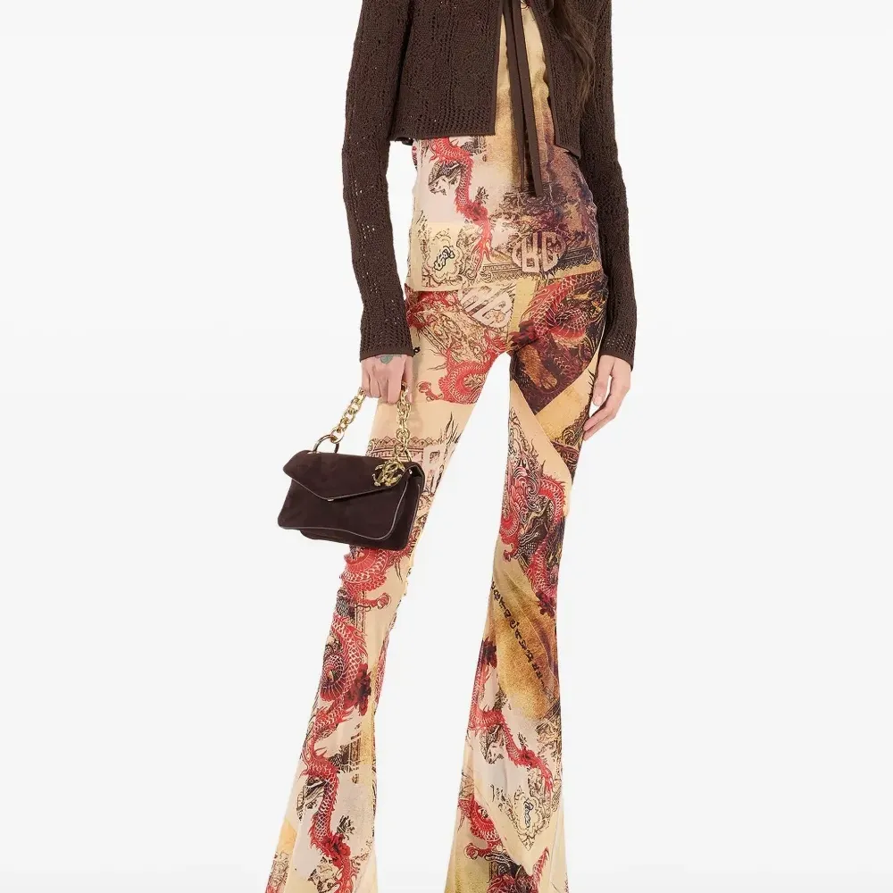 топ с длинными рукавами