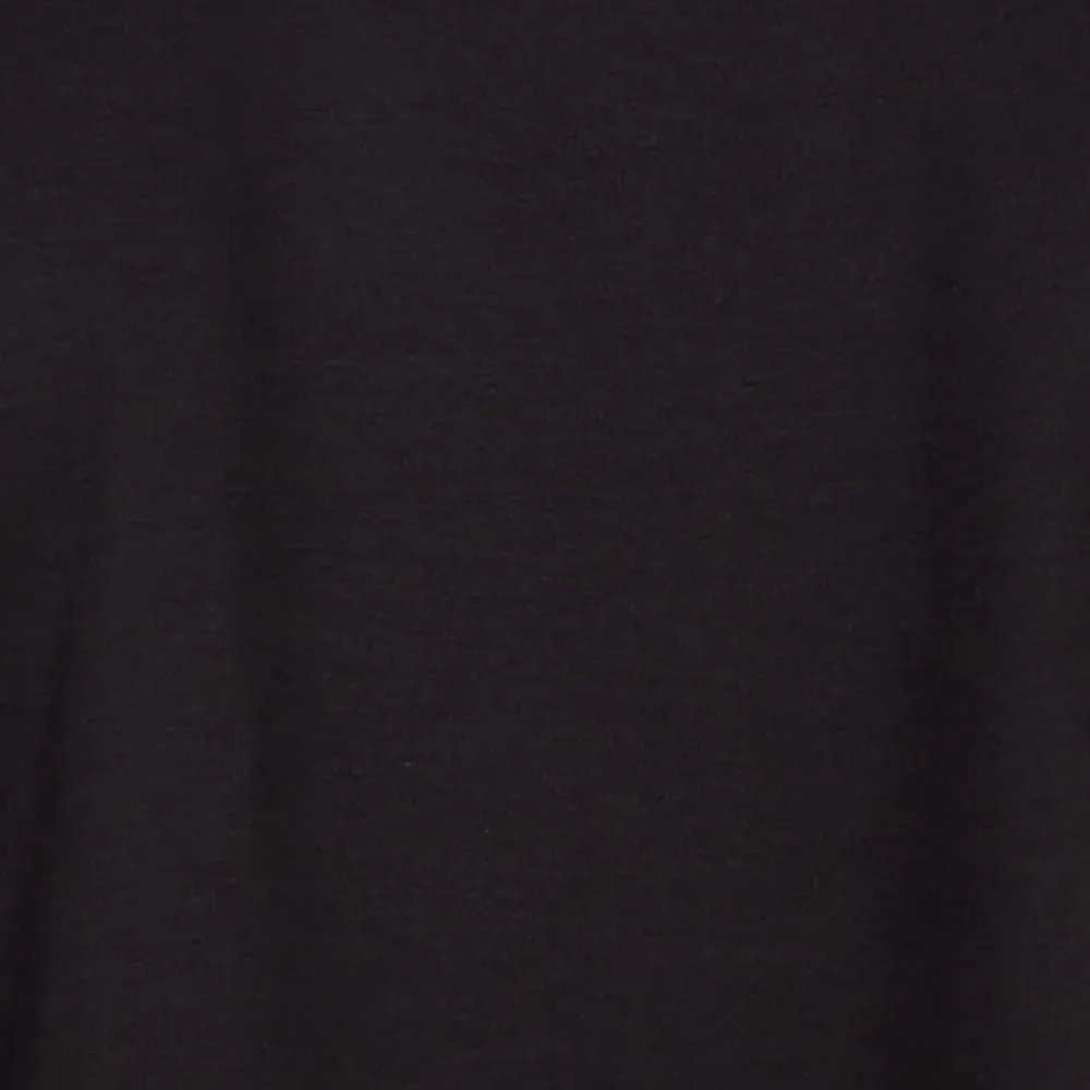 футболка с нашивкой-логотипом