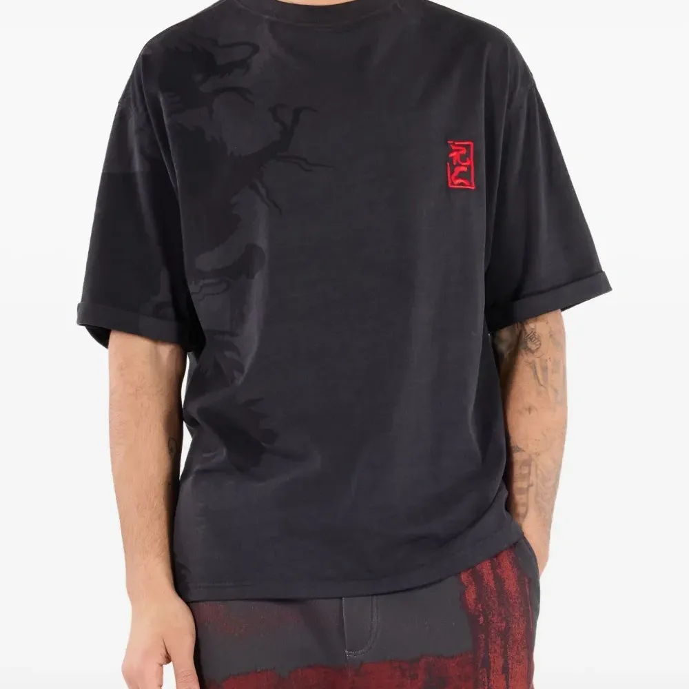 Футболка с принтом