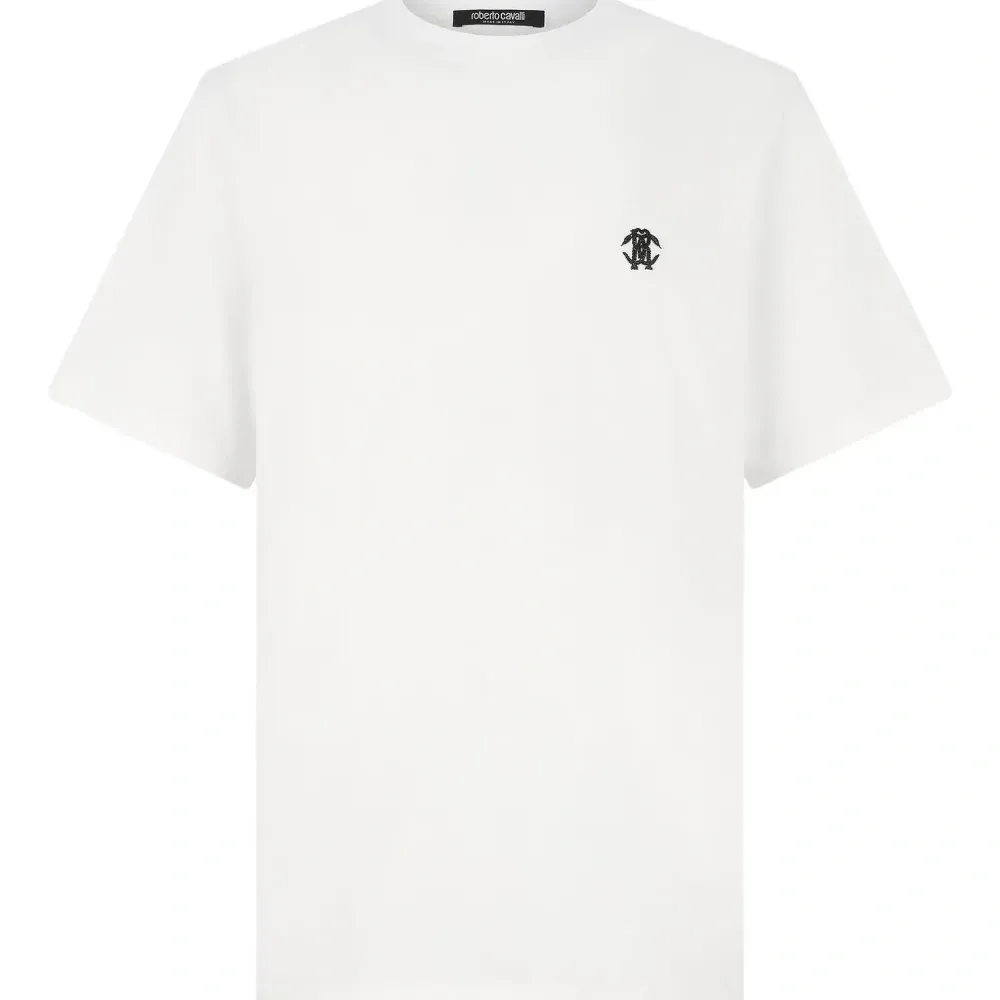 футболка с вышитым логотипом футболка с вышитым логотипом