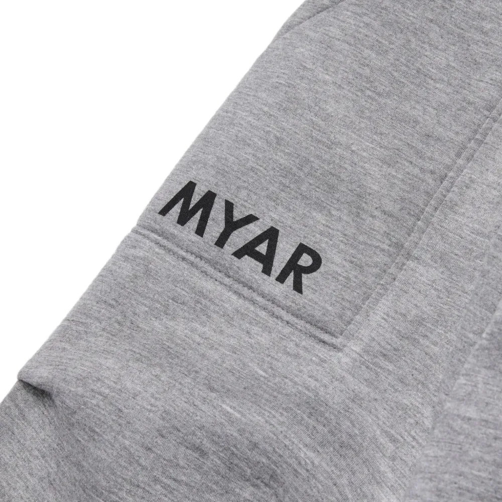 Брюки с нашивкой-логотипом