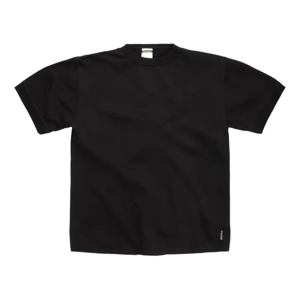 футболка с круглым вырезом