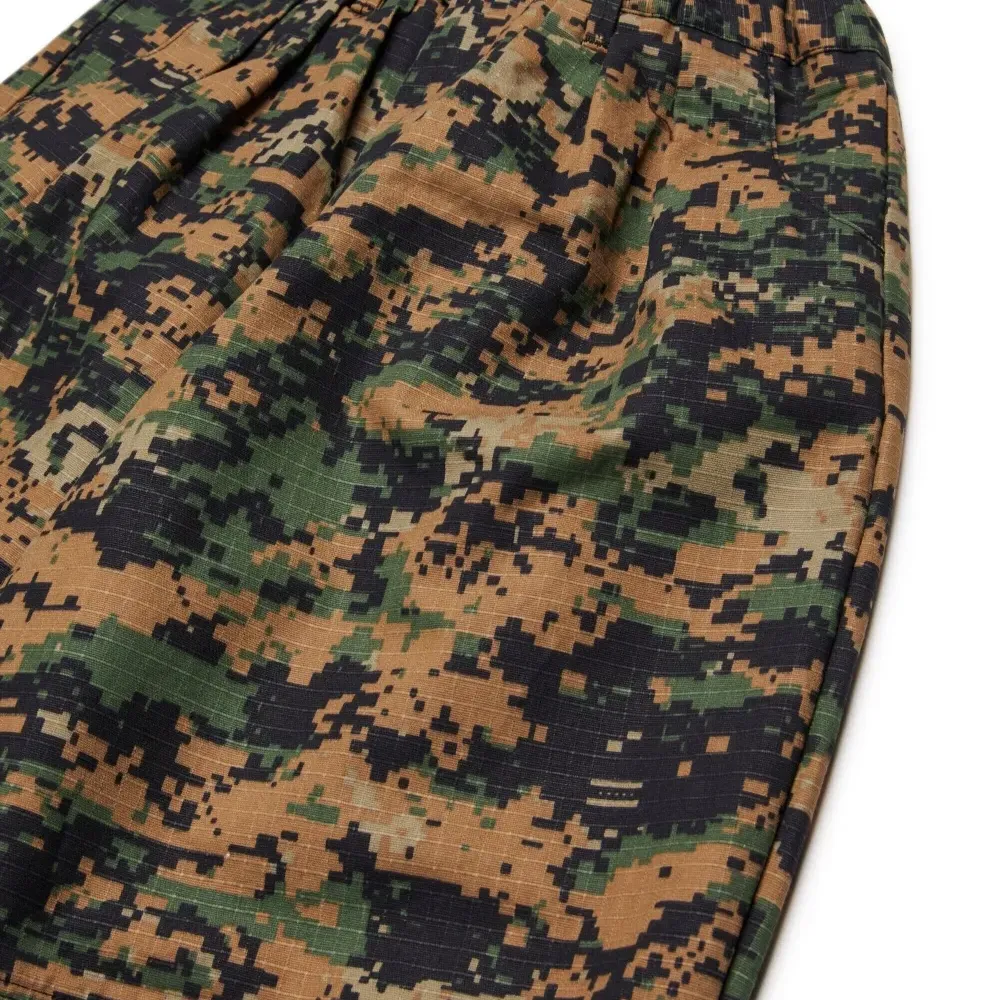 Брюки с камуфляжным принтом