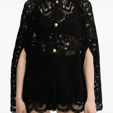 Шорты в технике кроше с фестонами