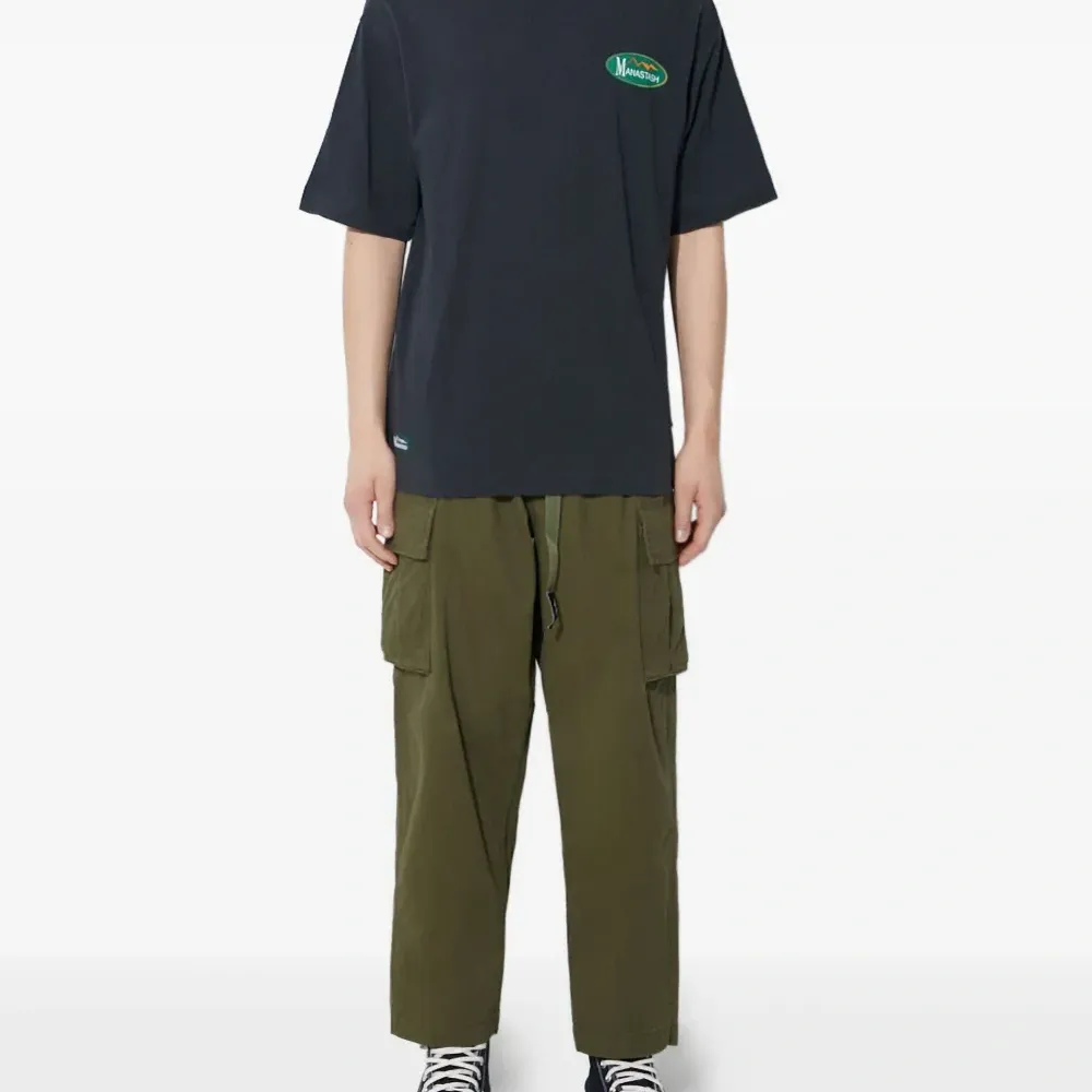 Футболка с логотипом