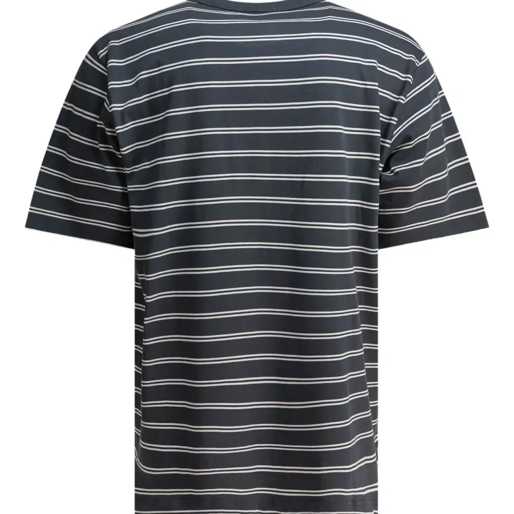 Футболка с карманом в полоску