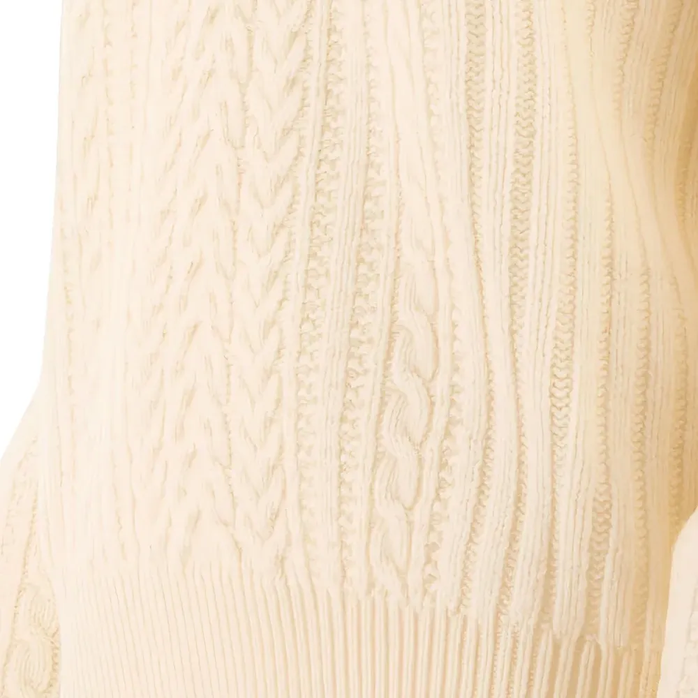 свитер фактурной вязки