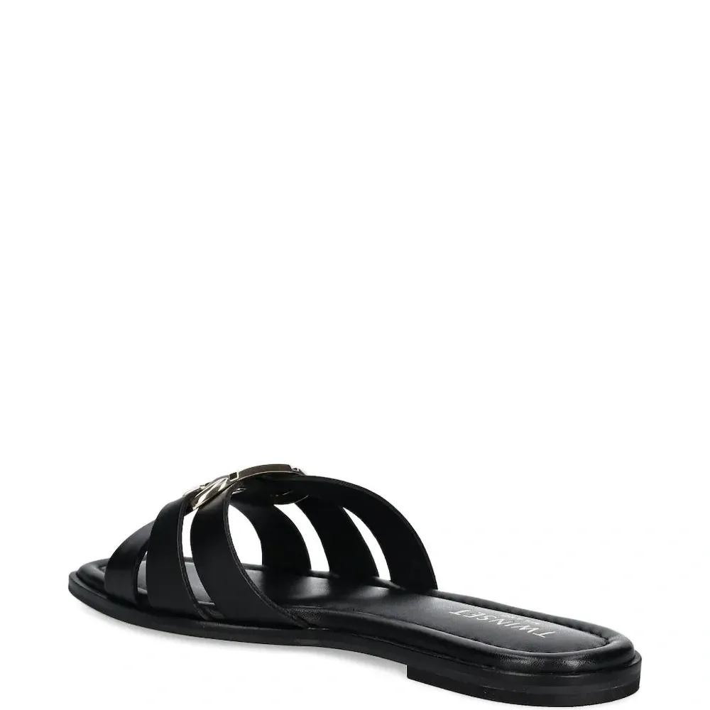 Сандалии с перекрестными ремешками Сандалии с перекрестными ремешками