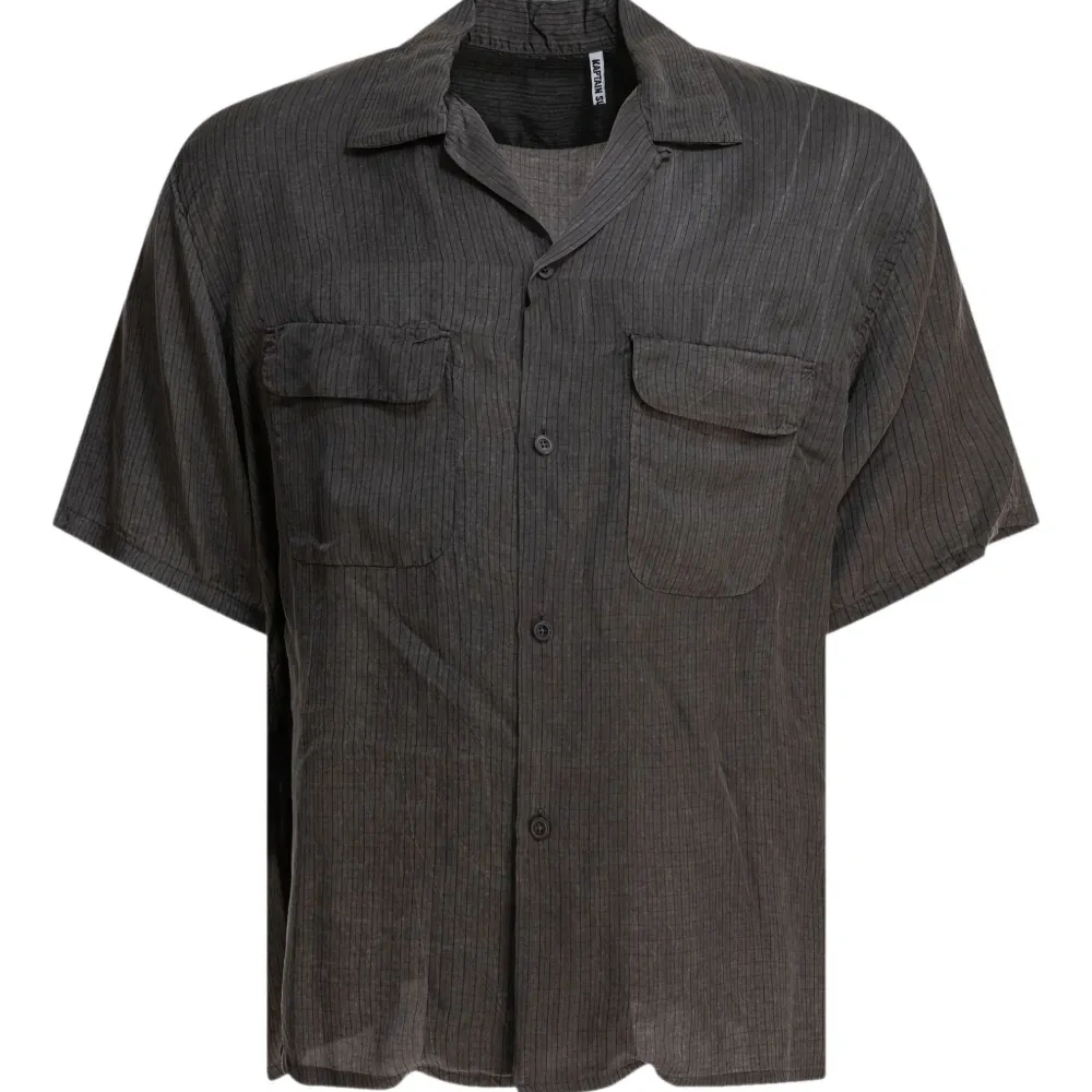 Рубашка в тонкую полоску