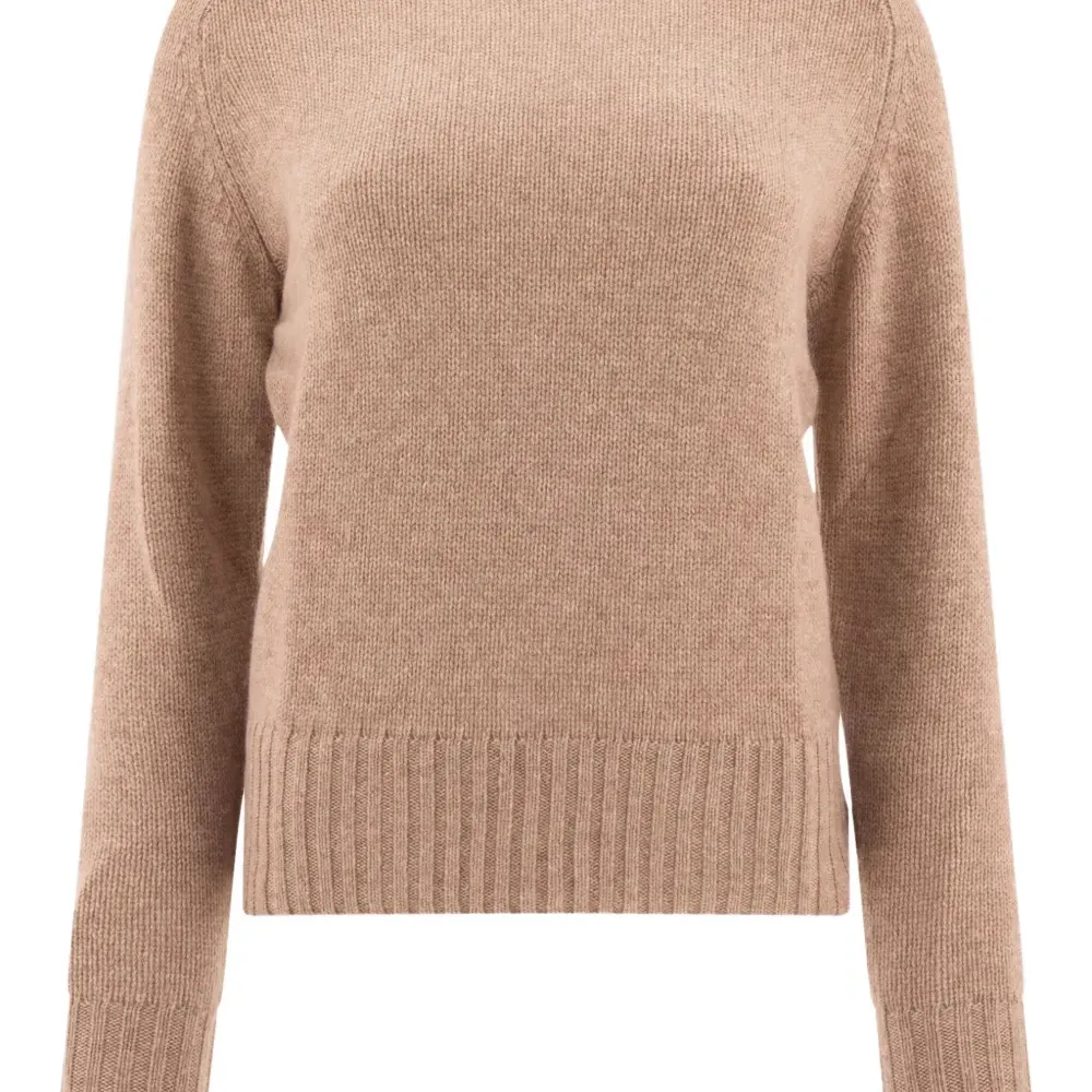 Свитер с рукавами реглан