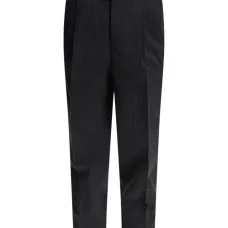 Брюки в тонкую полоску со складками