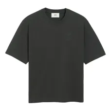 Футболка с тиснением в виде сердца