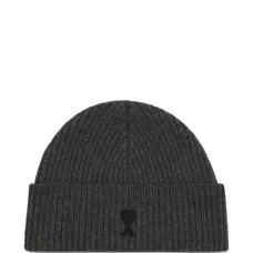 Шапка бини с монограммой Ami de Coeur Шапка бини с монограммой Ami de Coeur