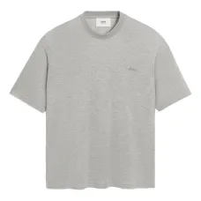 Футболка с вышивкой