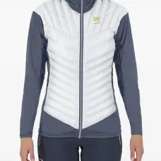 стеганая куртка с капюшоном