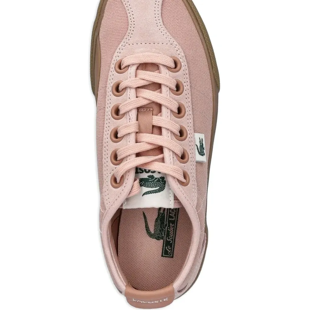 Кроссовки со вставками