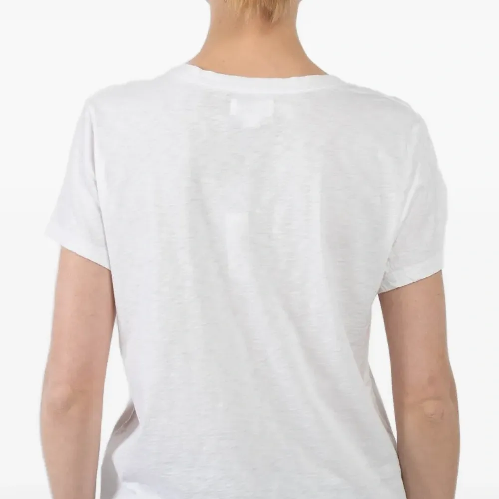 Футболка с V-образным вырезом