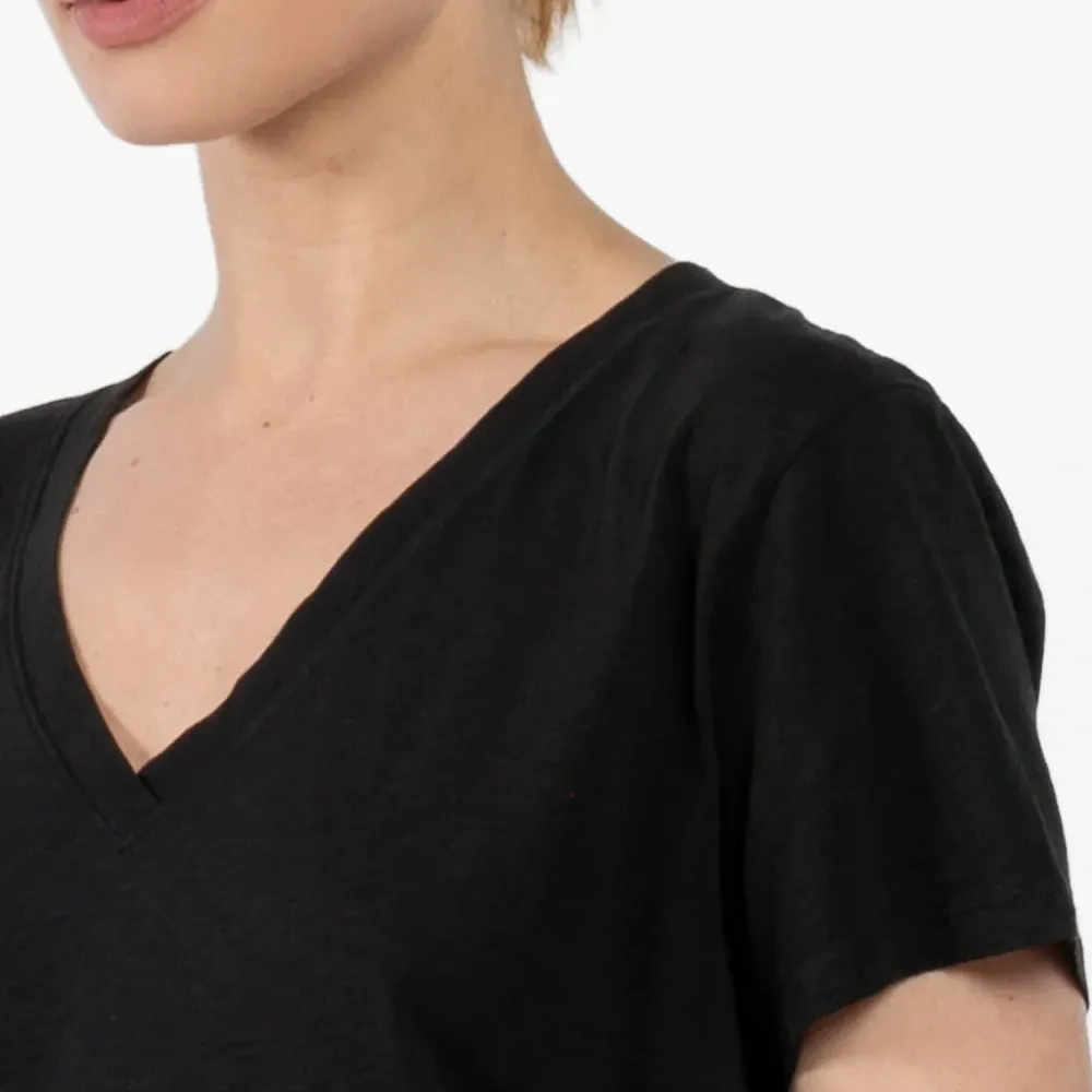 Футболка с V-образным вырезом и короткими рукавами Ellie