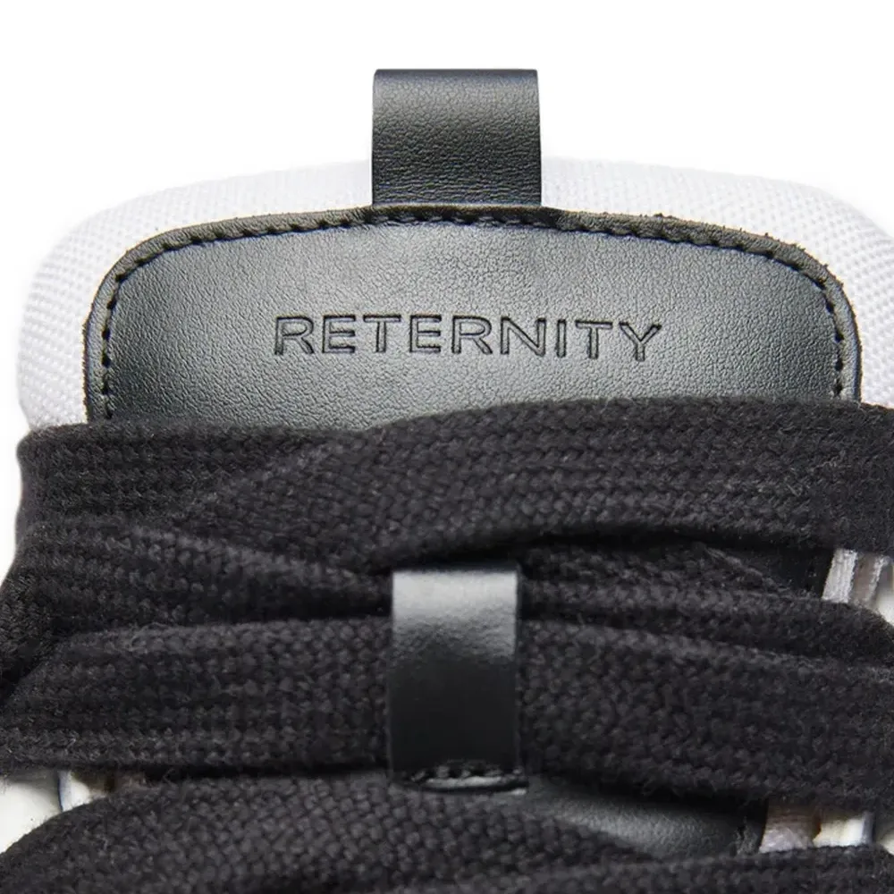 Кроссовки со вставками