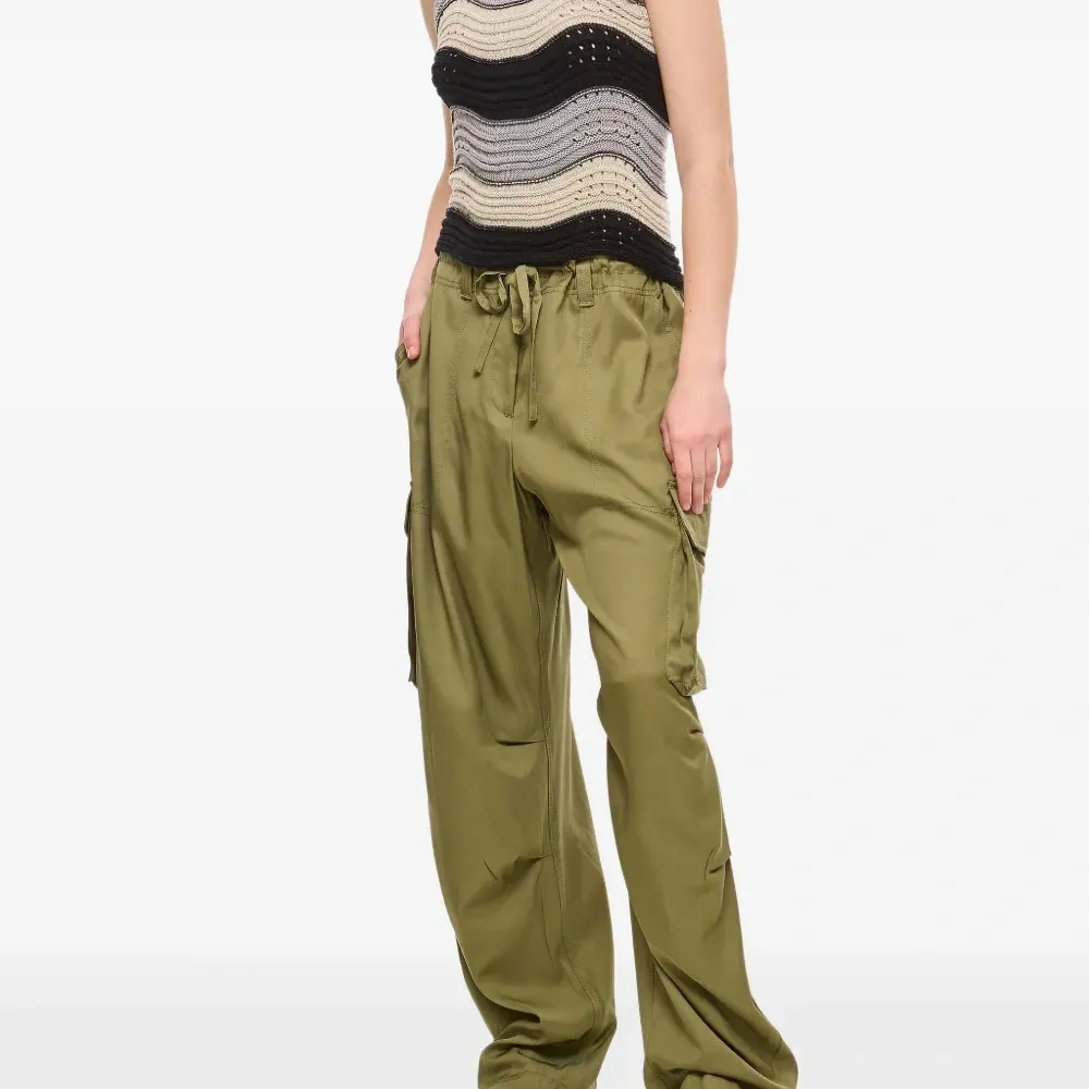 топ с узором