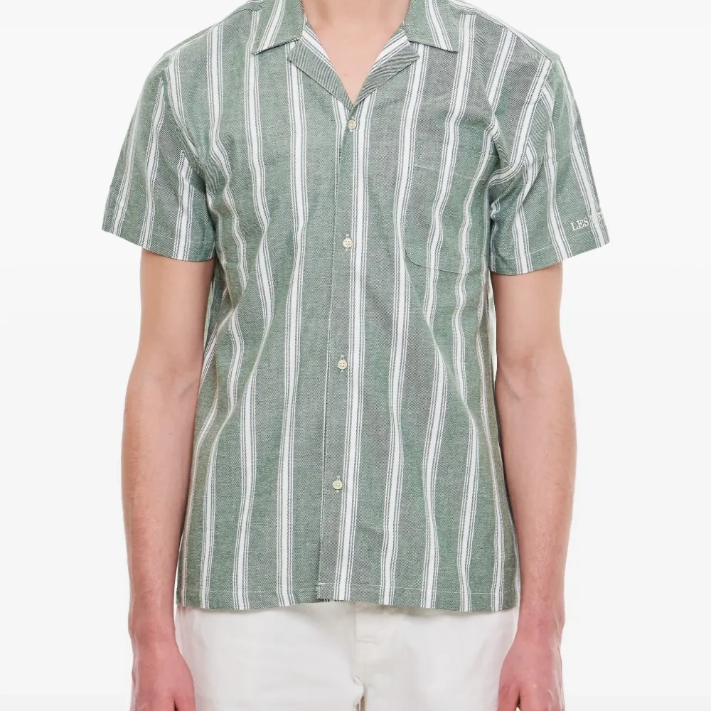 Полосатая рубашка с короткими рукавами