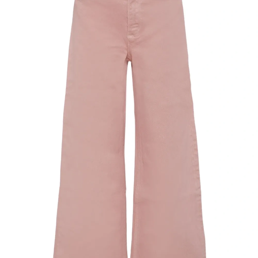 джинсы с нашивкой-логотипом