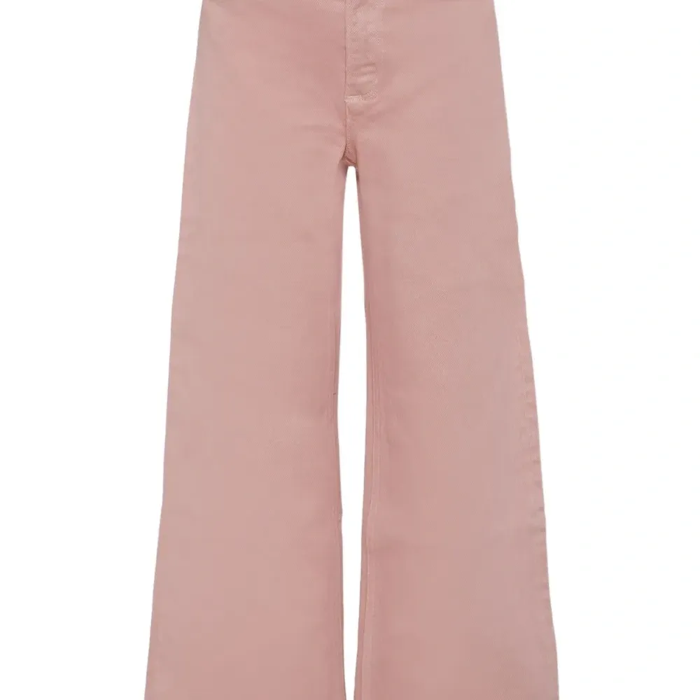 джинсы с нашивкой-логотипом