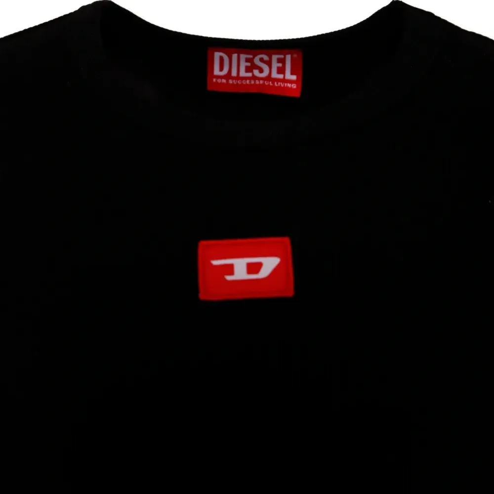 облегающее платье с длинными рукавами