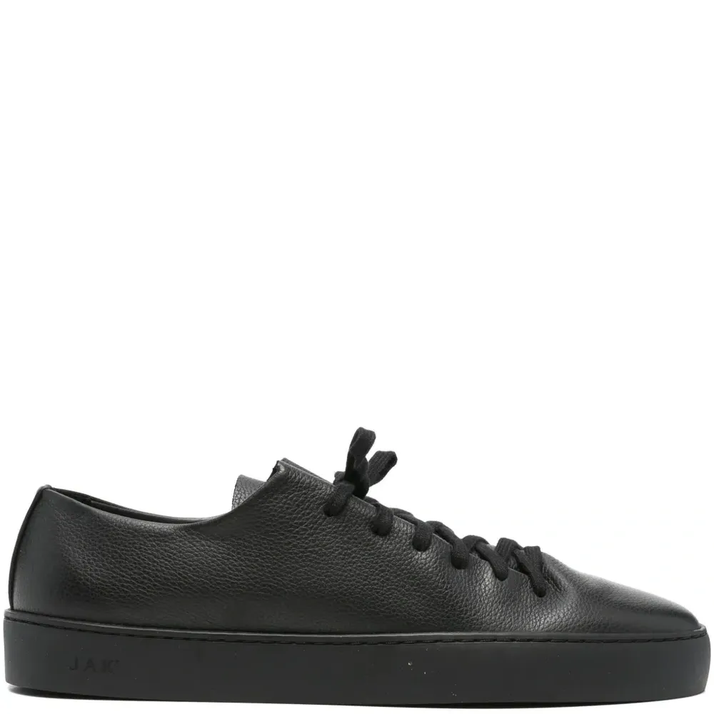 кожаные кроссовки