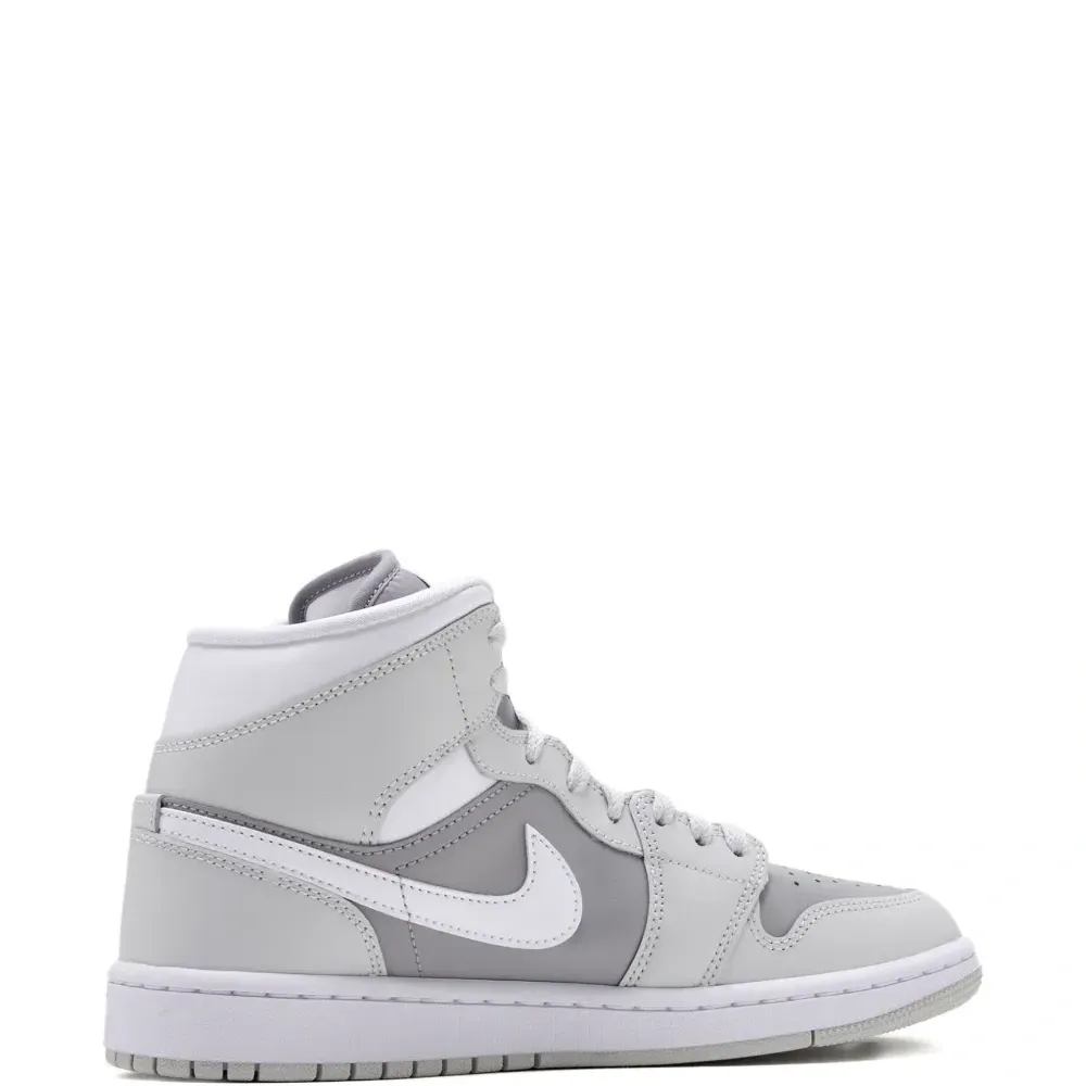 Кроссовки Air Jordan 1