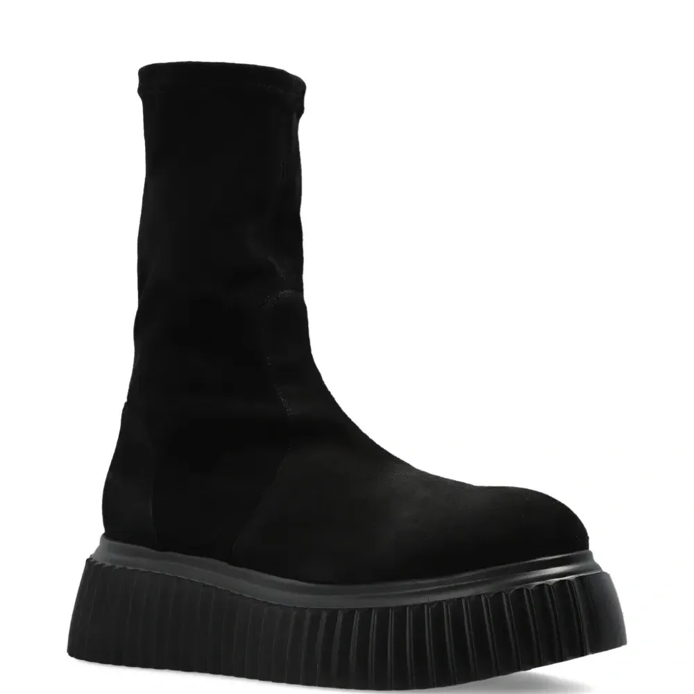 Велюровые ботинки