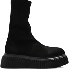 Велюровые ботинки