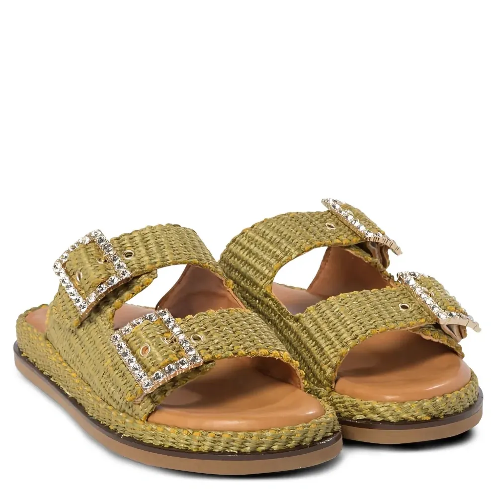 сандалии с пряжками