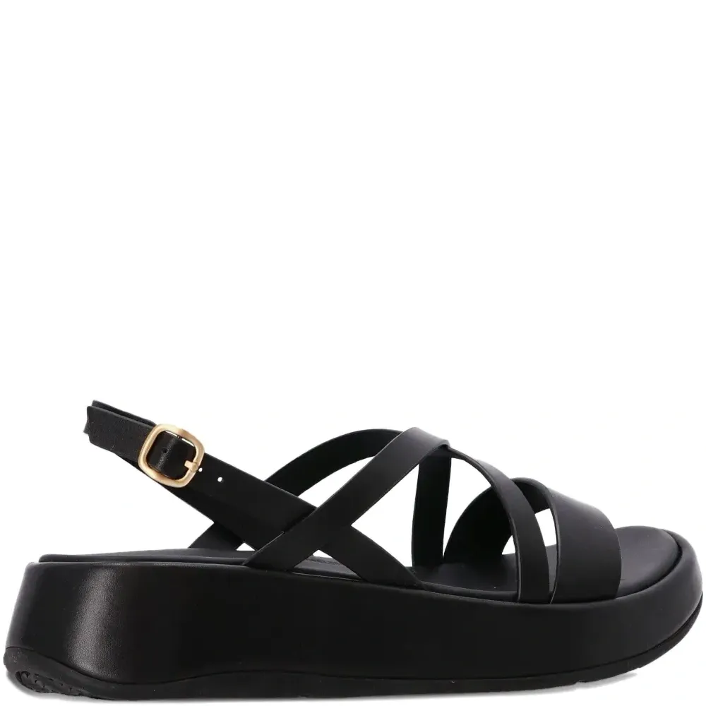 Сандалии с ремешками