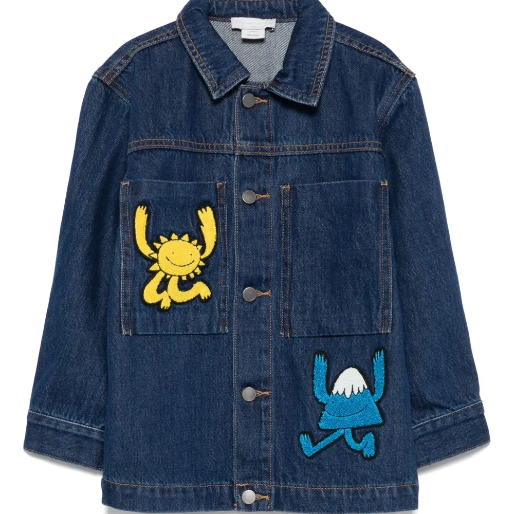 Джинсовая куртка с вышивкой