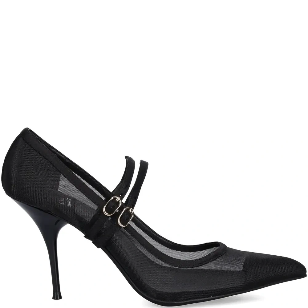 Туфли с заостренным носком и сетчатой вставкой