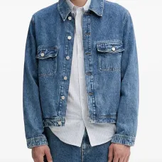 Полосатая рубашка с длинными рукавами