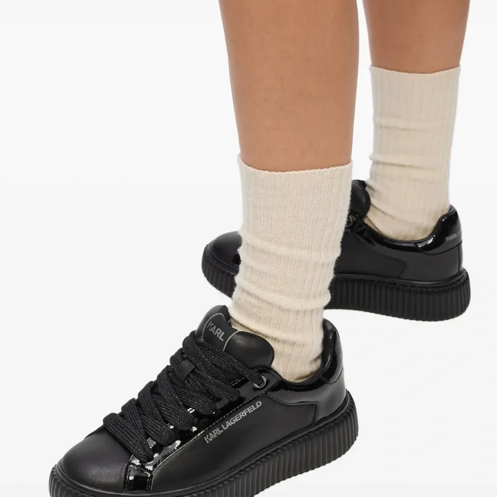 Кроссовки на платформе