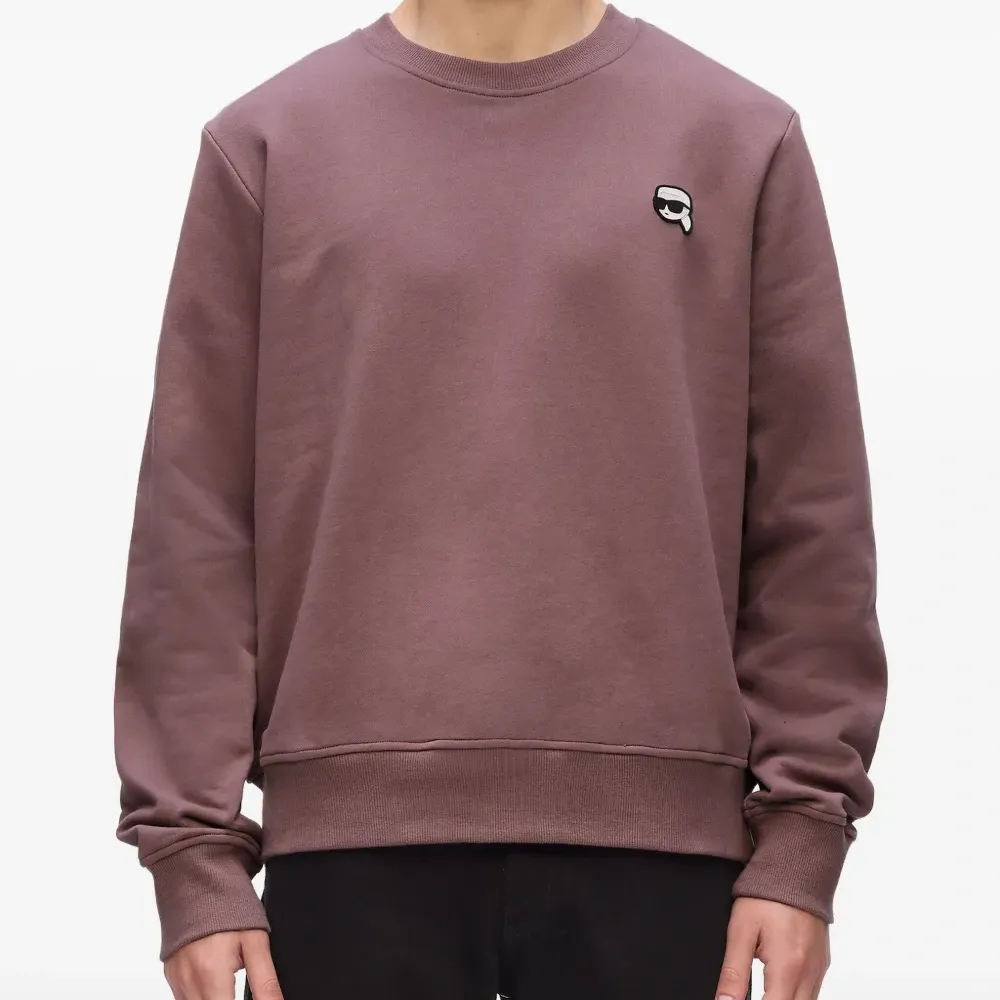 Толстовка с нашивкой-логотипом