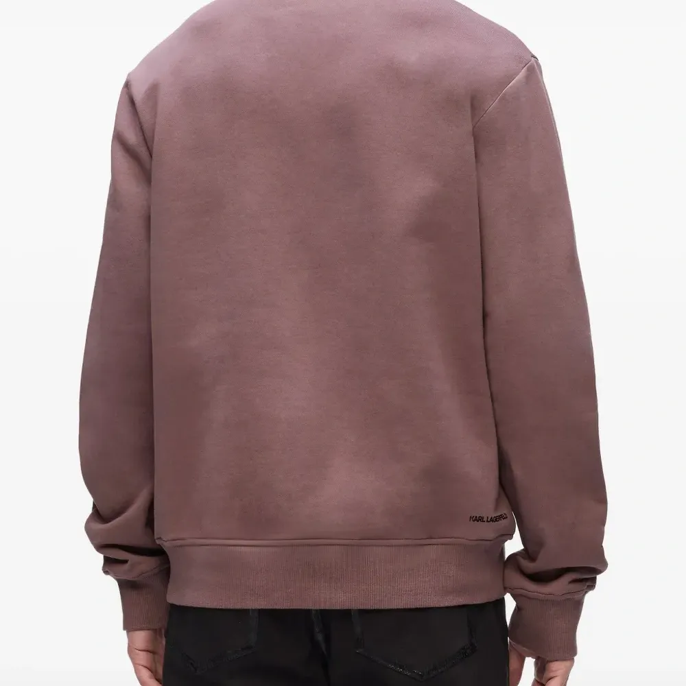 Толстовка с нашивкой-логотипом